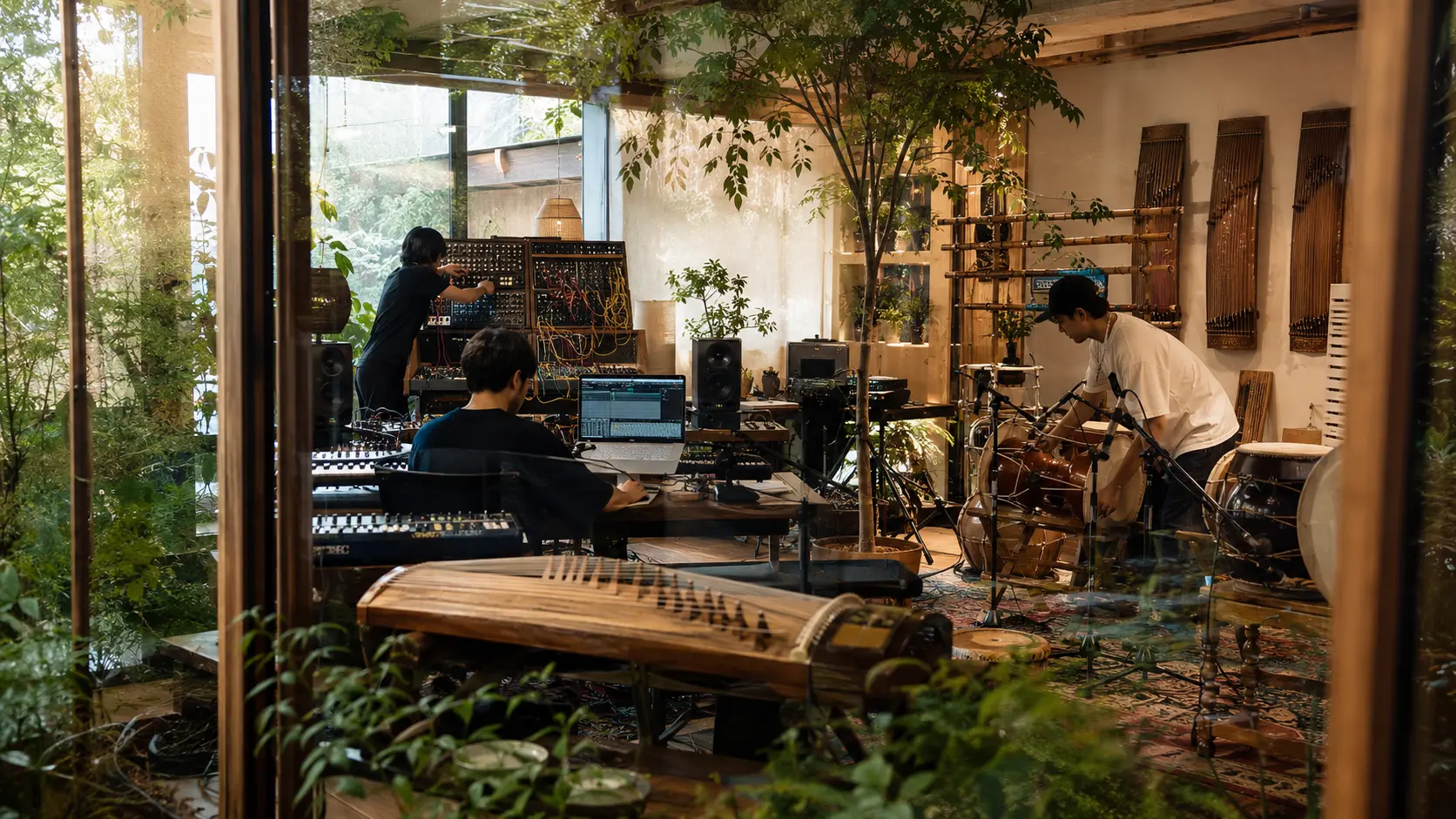QLAUDIO production studio with Korean instruments